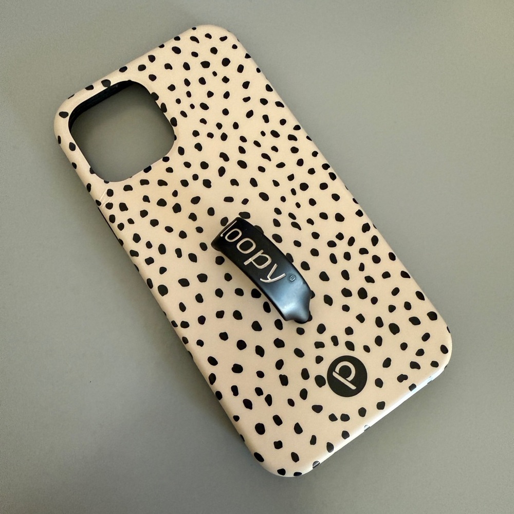 Loopy Case - Righty - Mocha Dots - iPhone 12/12 Pro